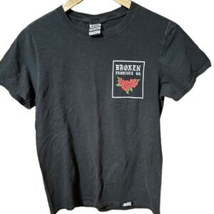 Broken Promises Black Rose T-Shirt Size Small